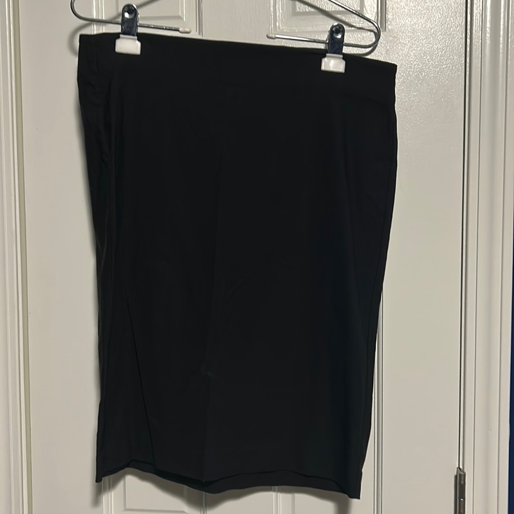 Elle size medium black pencil skirt